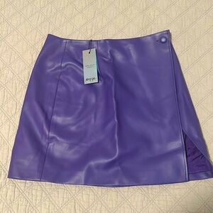 NWT Nasty Gal purple pleather mini skirt size US 6